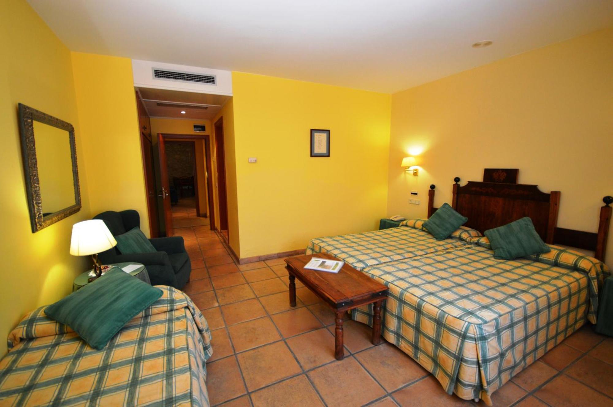 Hotel Can Ceret Sant Pere Pescador Ruang foto