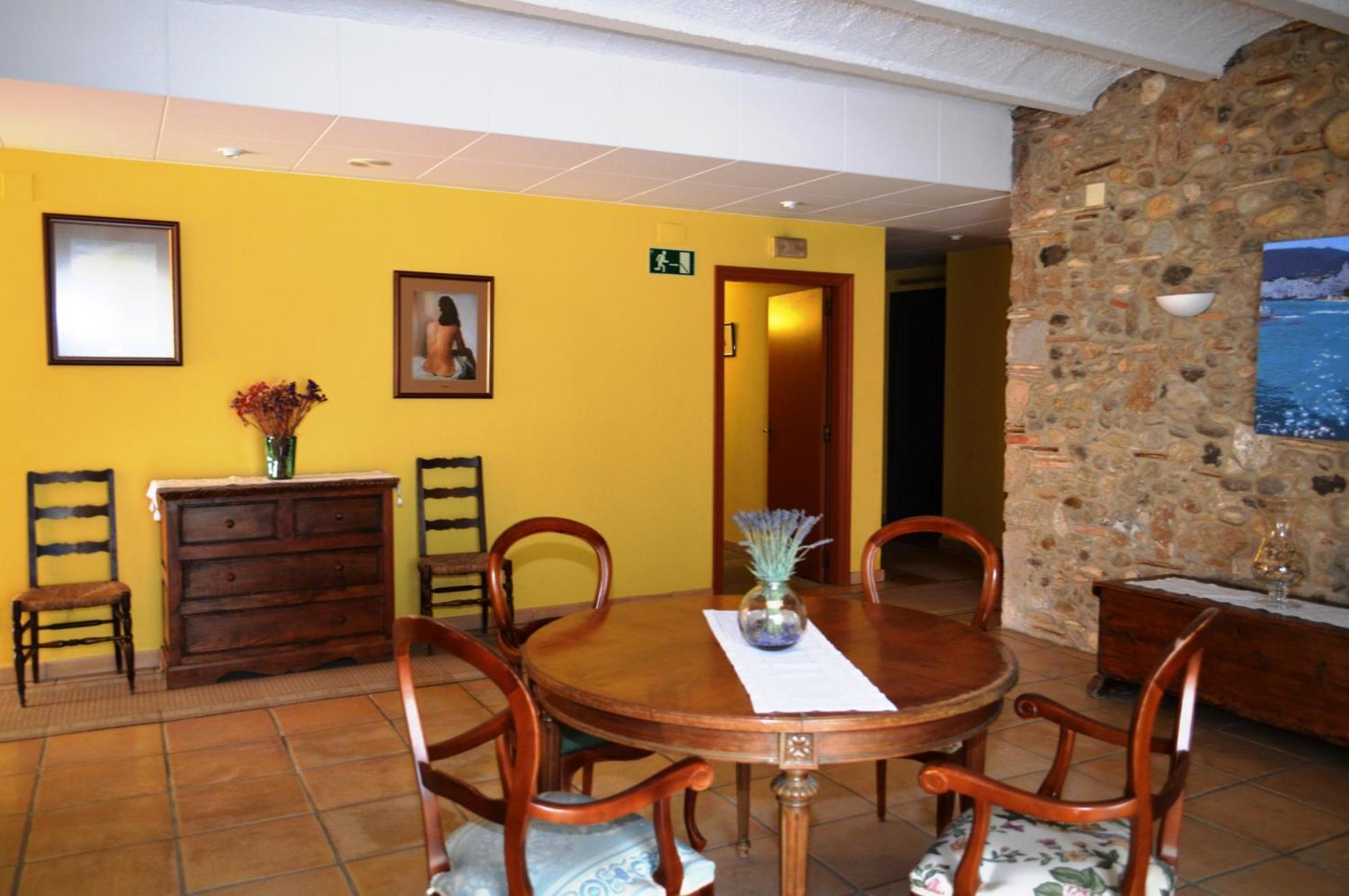 Hotel Can Ceret Sant Pere Pescador Ruang foto