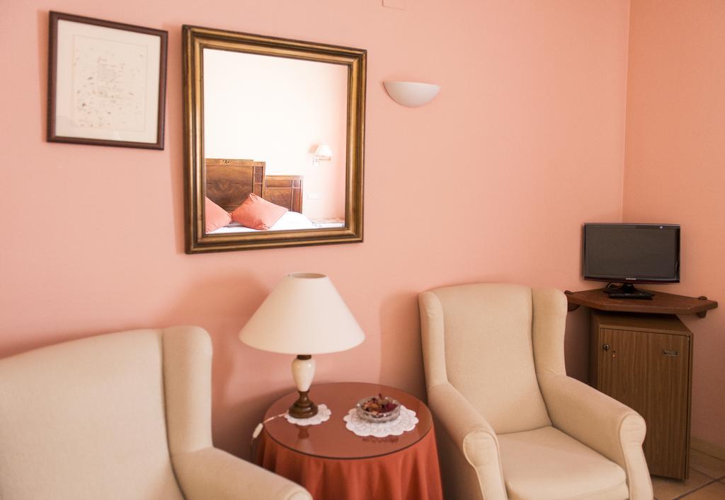 Hotel Can Ceret Sant Pere Pescador Bagian luar foto