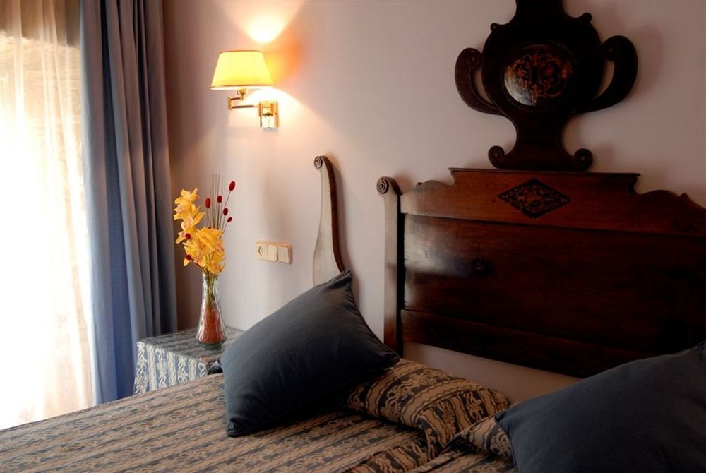 Hotel Can Ceret Sant Pere Pescador Bagian luar foto